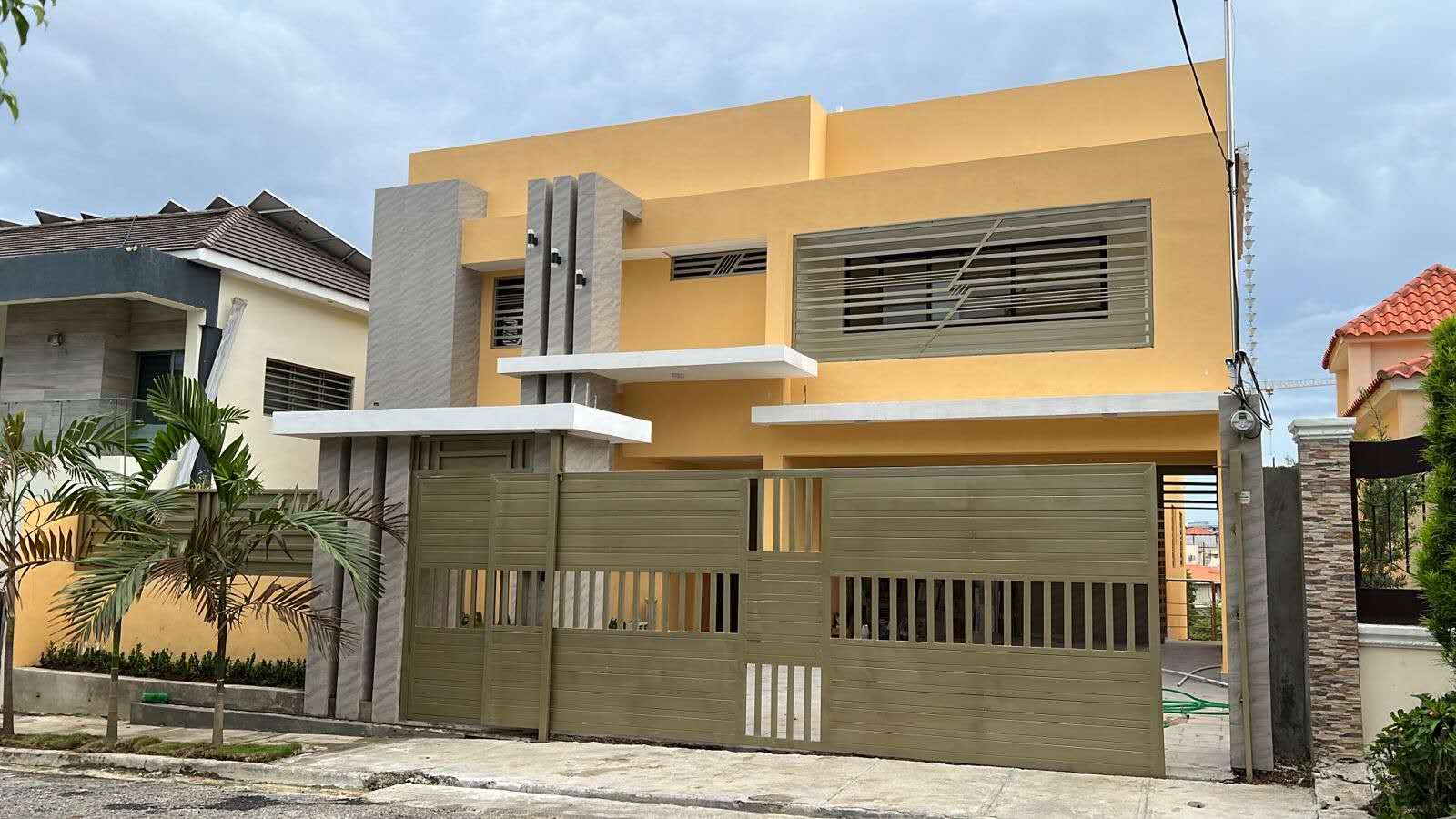 casas - Casa de 3 niveles nuevo 