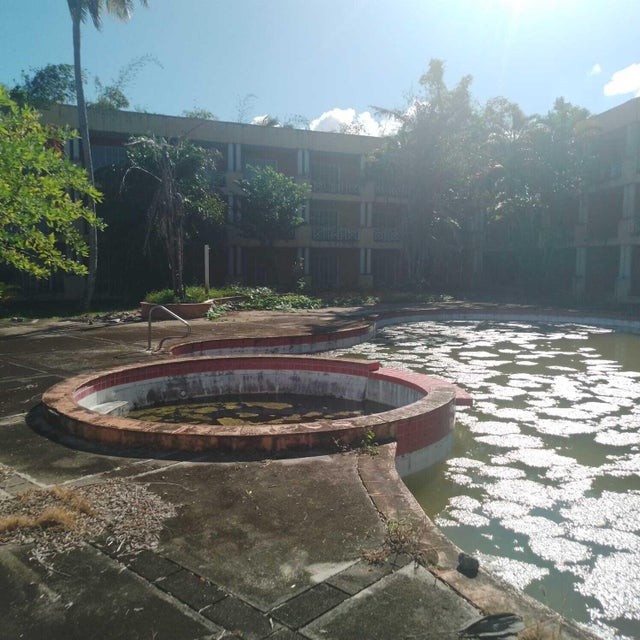 oficinas y locales comerciales - Hotel en venta #24-944 en atractiva lineal de playa, 102 habitaciones, amueblada 2