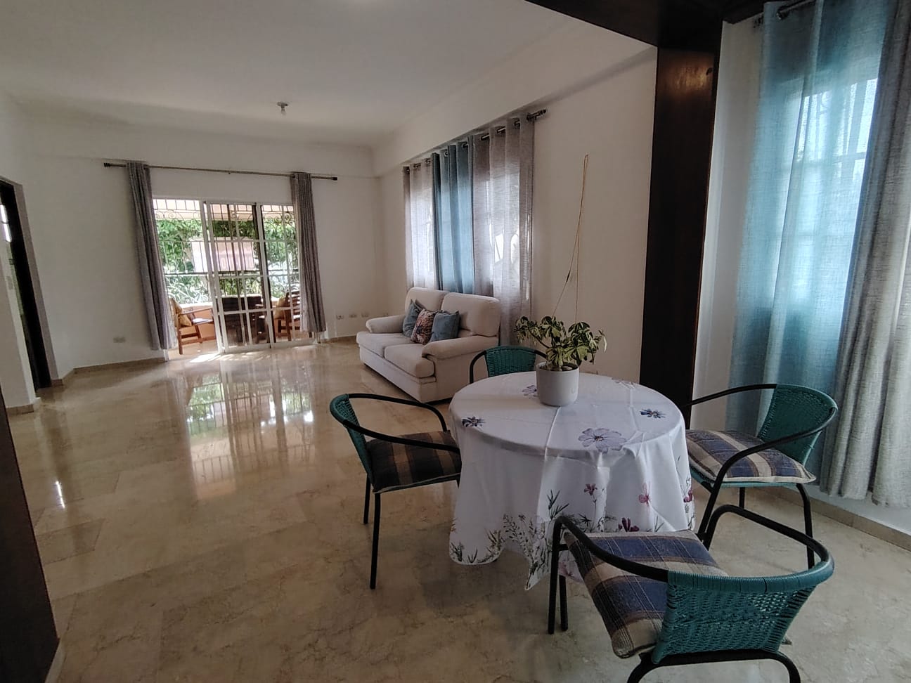 apartamentos - Apartamento en Alquiler en Gazcue 0