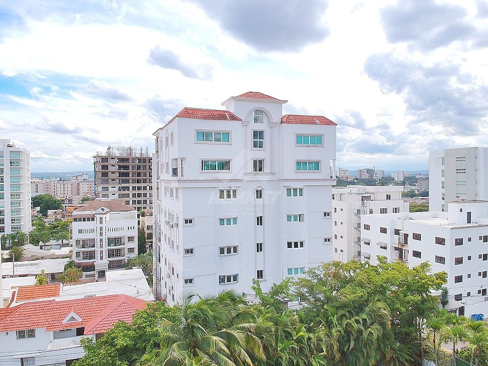 apartamentos - APARTAMENTO 215MTS2 CON ELEVADOR CERROS GURABO SANTIAGO  1