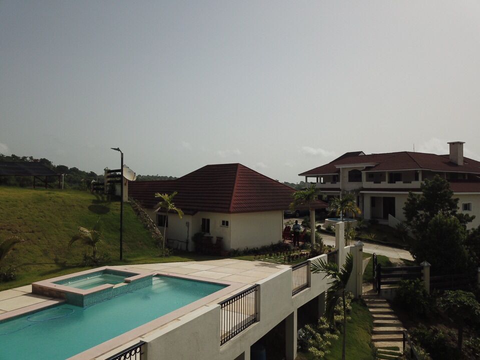 casas vacacionales y villas - Villa Mansion en Hatillo Jarabacoa 2