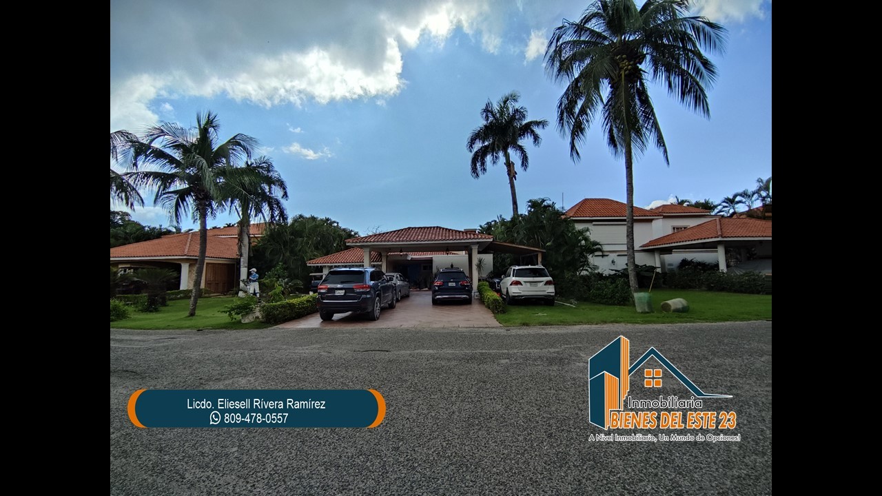 casas vacacionales y villas - Villa  Amueblada y Equipada en Metro Country Club.
Con vista al campo de Golf 9