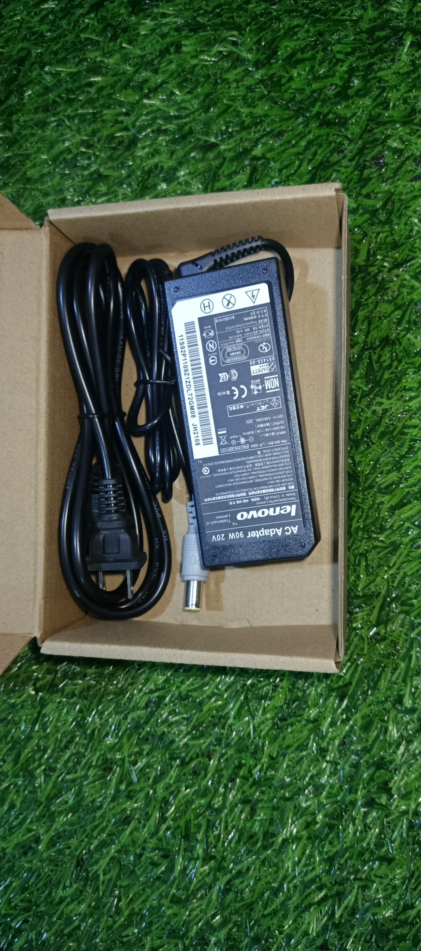 computadoras y laptops - Cargador PLO para laptop Lenovo 0