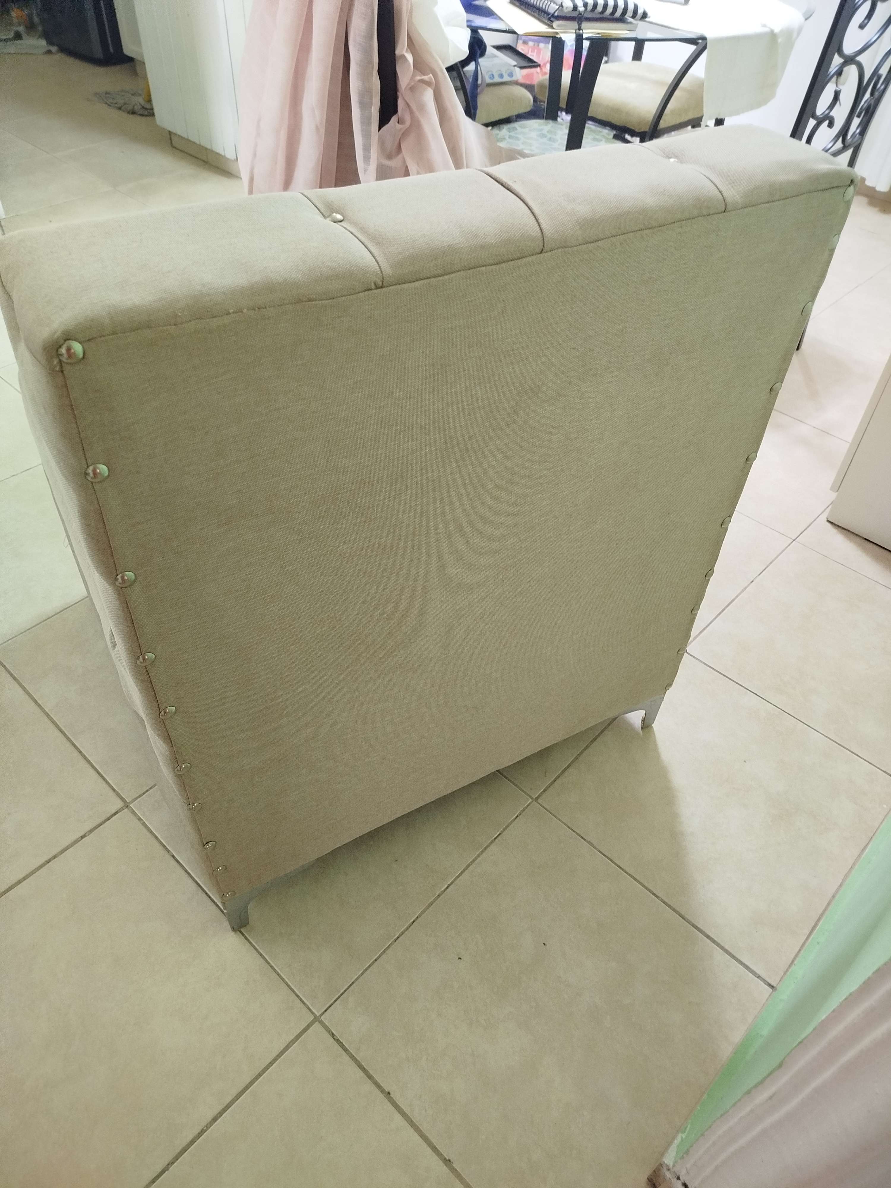 muebles y colchones - Vendo sofa y otoman  1
