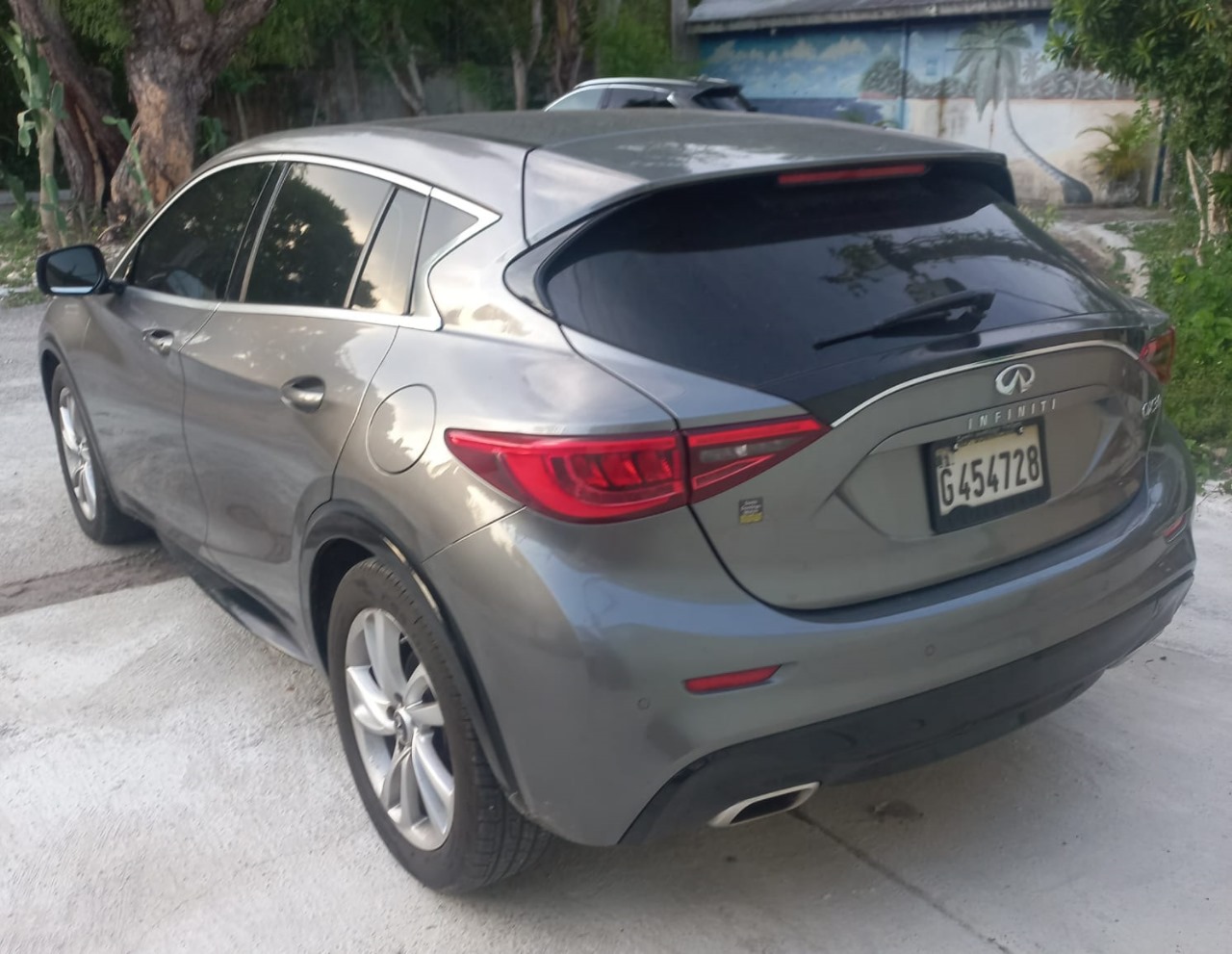 jeepetas y camionetas - Infiniti QX-30    2018 4