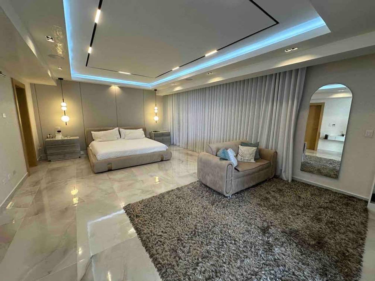 penthouses - Venta de Penthouse en la Enriquillo 1