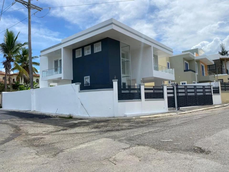 casas - Casa en El Doral 3