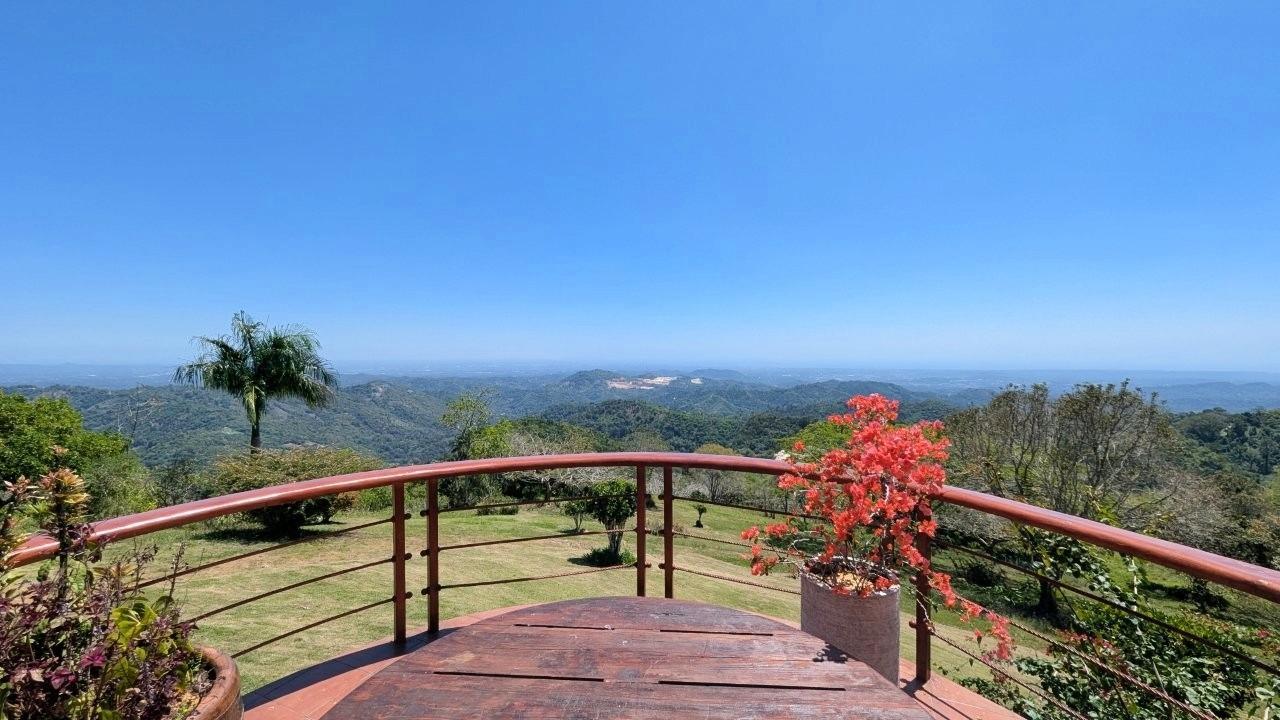casas vacacionales y villas - Villa de Ensueño con Vistas a Montaña, Ciudad y Mar 2