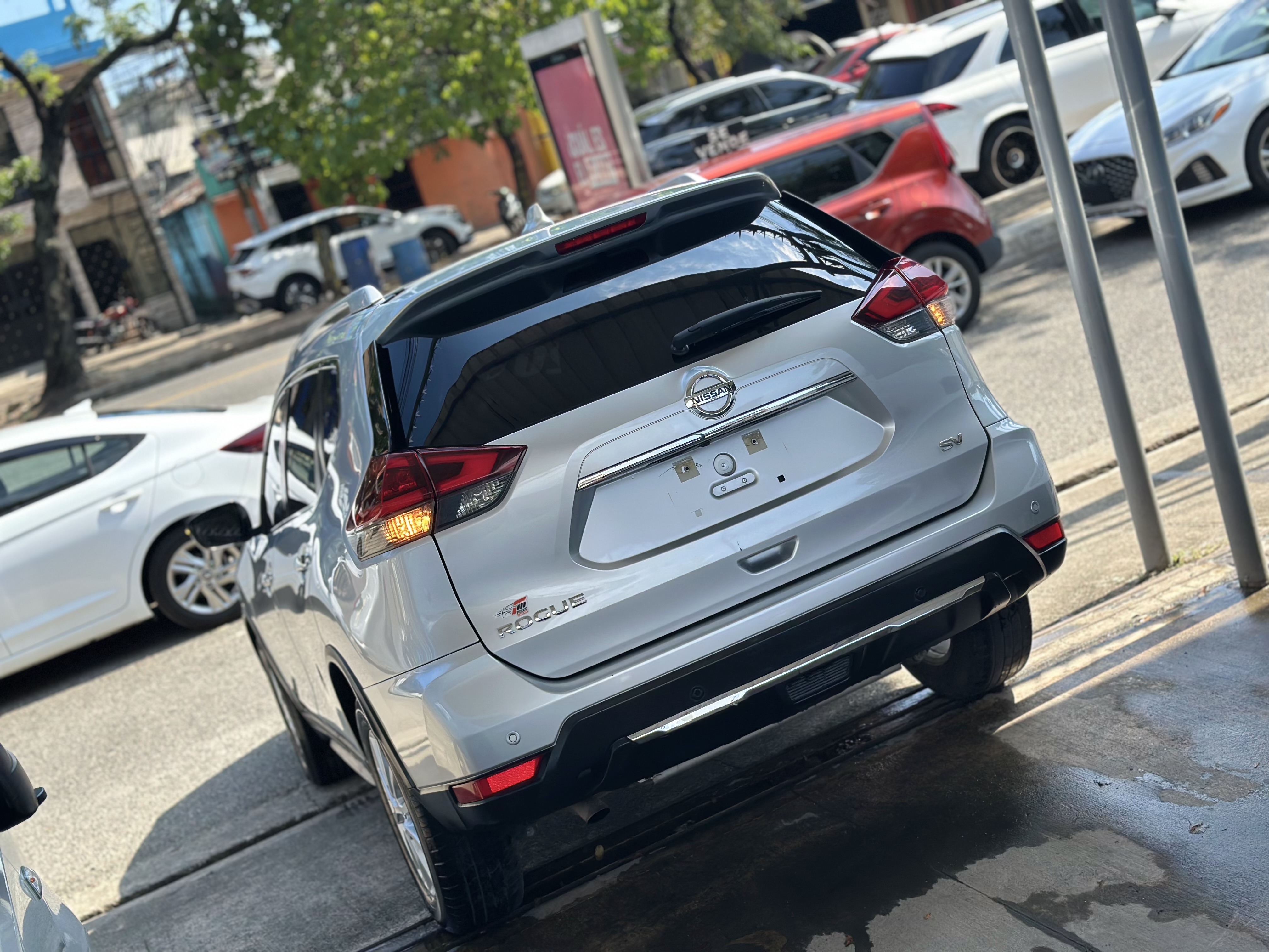 jeepetas y camionetas - 2020 NISSAN ROGUE SV CLEAN CARFAX 2