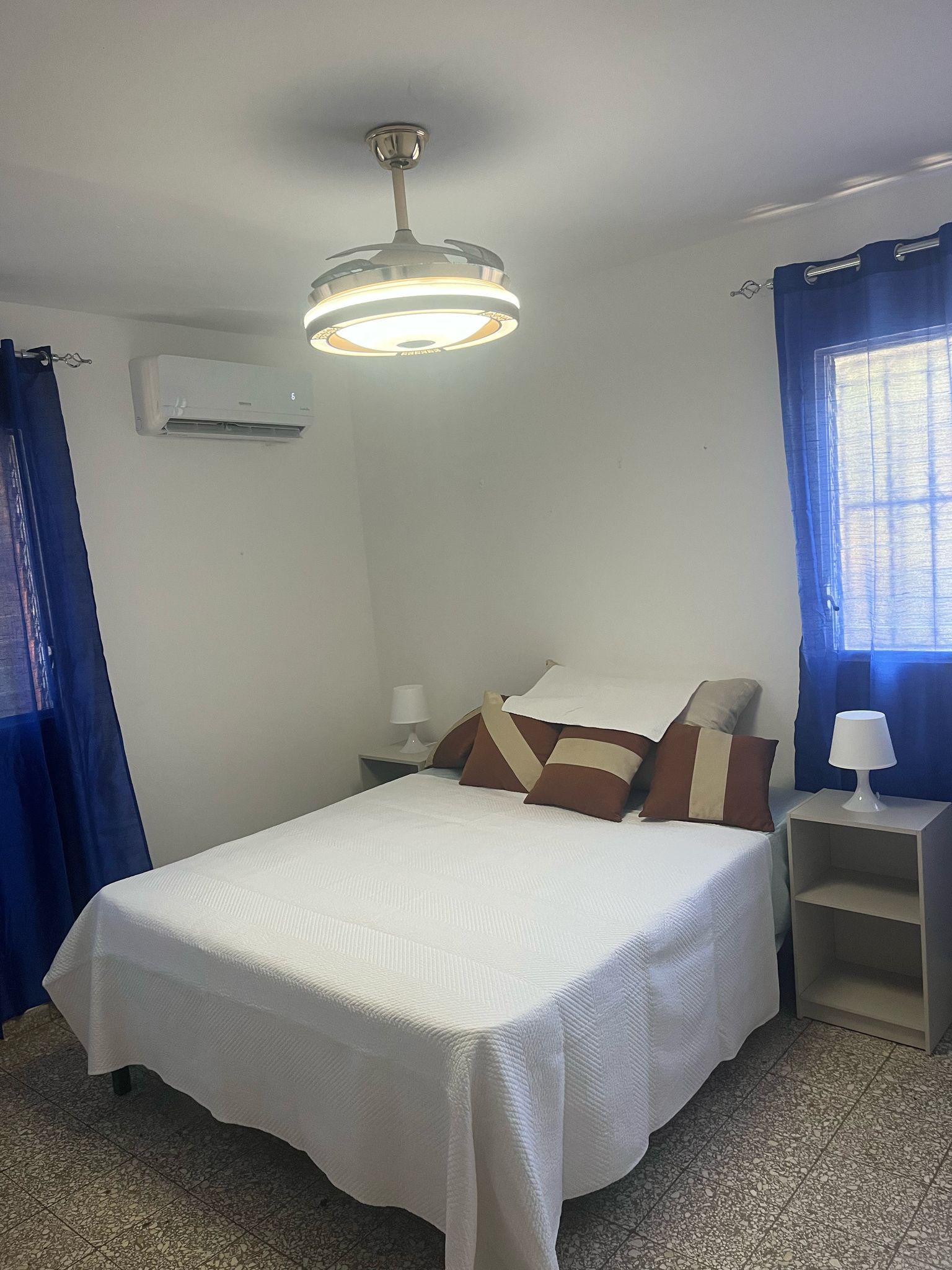 habitaciones y viviendas compartidas - Habitación en alquiler en Residencial Gacela