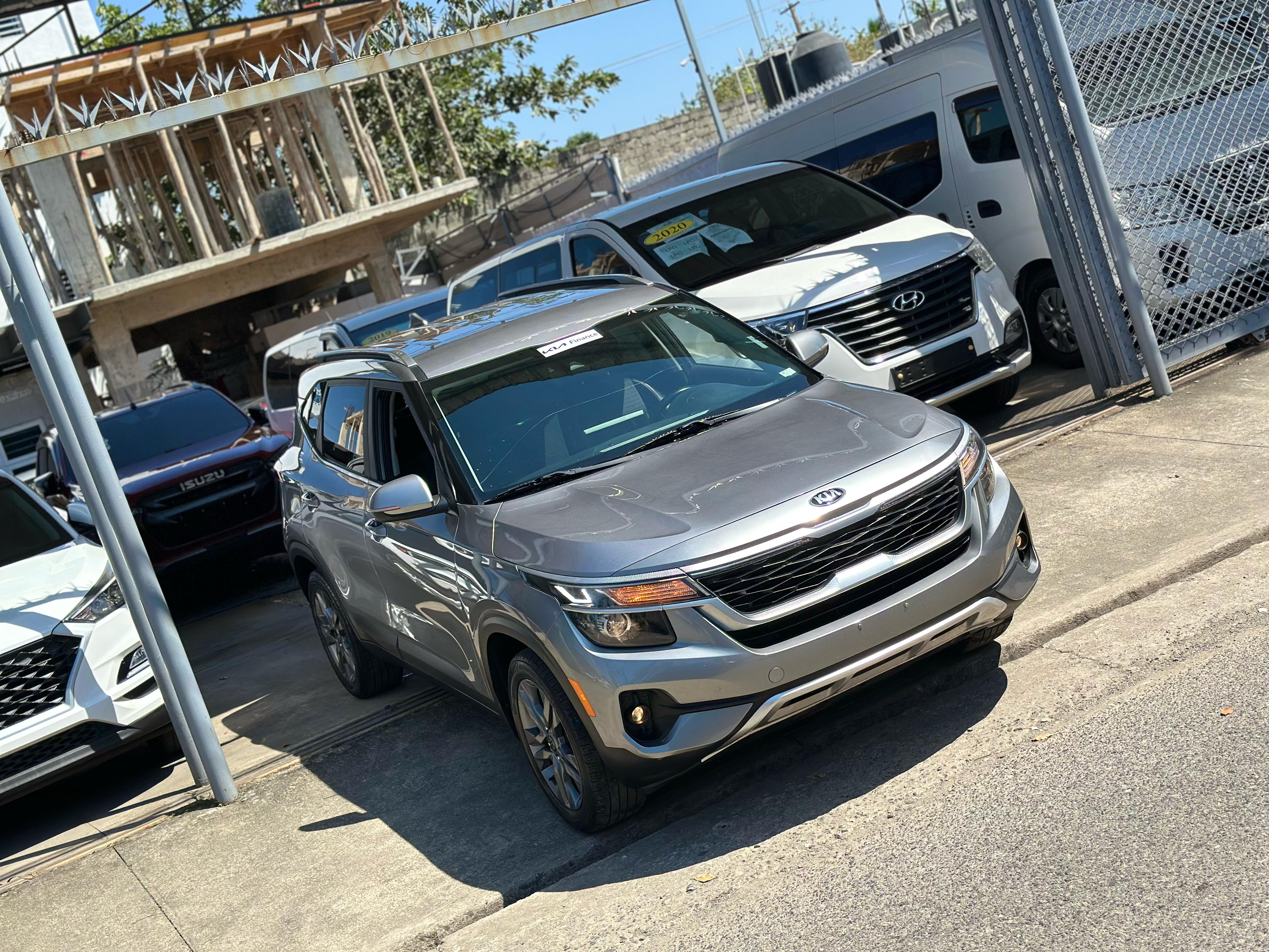 jeepetas y camionetas - 2021 KIA SELTOS S AMERICANA CLEAN CARFAX 0