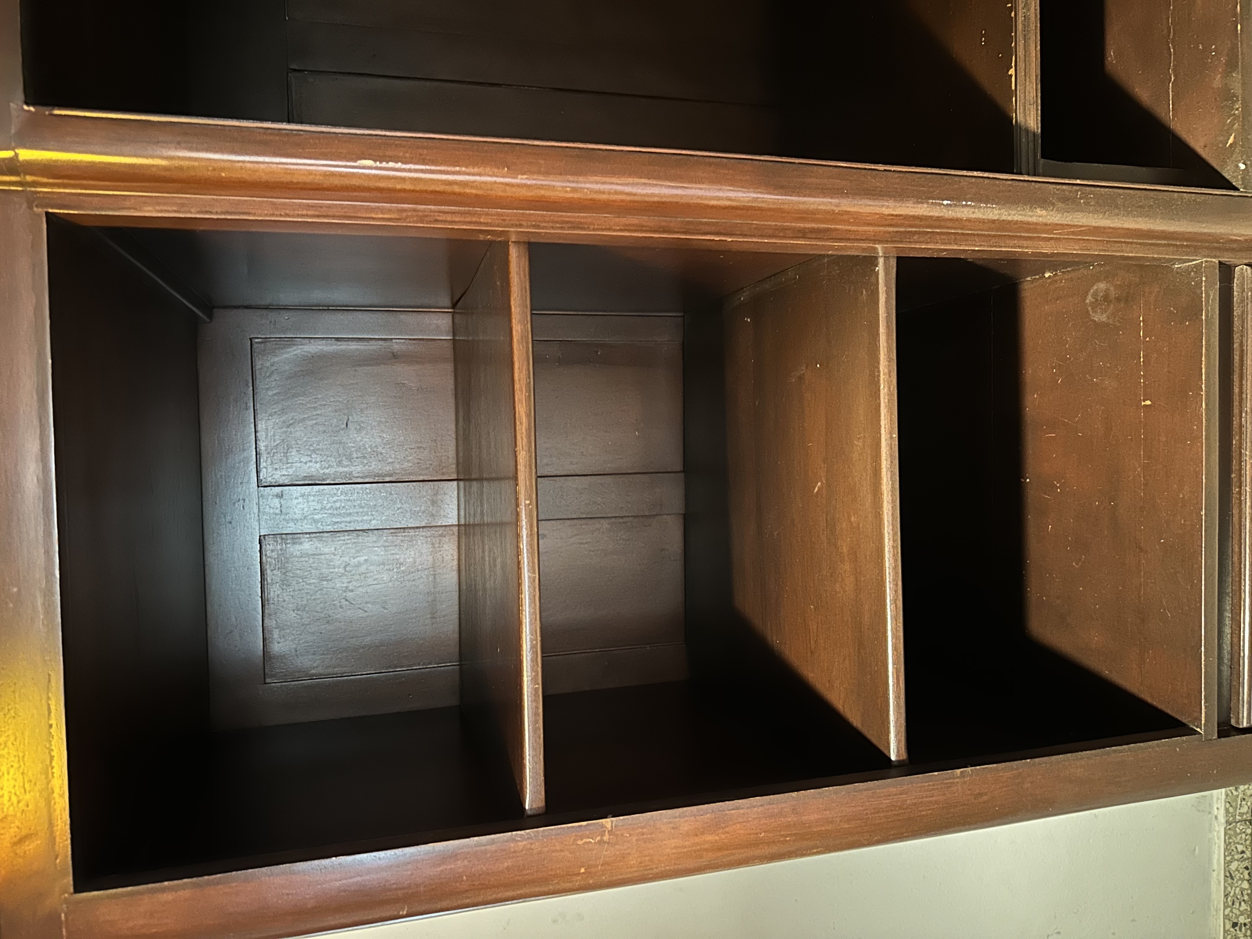 muebles y colchones - Mueble Antiguo de madera capa – Años 30's.  5