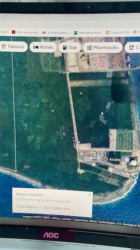 solares y terrenos - Excelente terreno en el cruce de caucedo en boca chica 4
