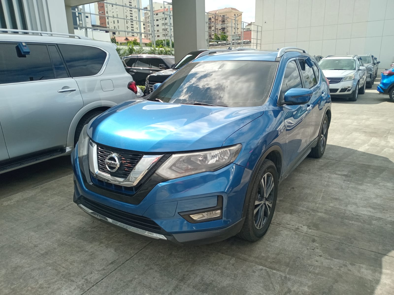 jeepetas y camionetas - Nissan X-Trail 2019 1