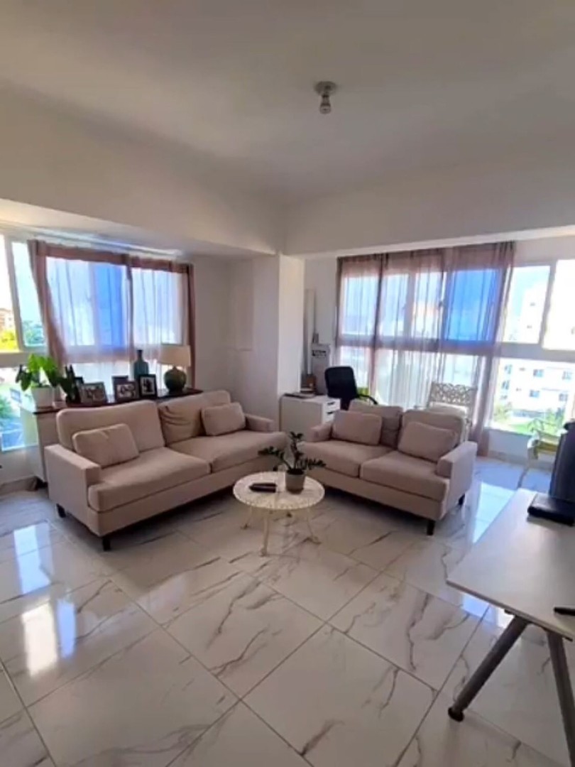 apartamentos - Apartamento en la independencia de oportunidad.
97 mts, 4to pso
3hb
US$ 170,000  1
