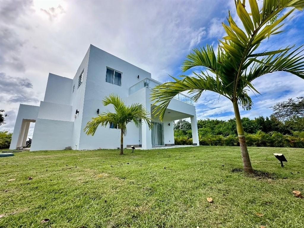 casas vacacionales y villas - vendo villa en residencial Don pablo 2