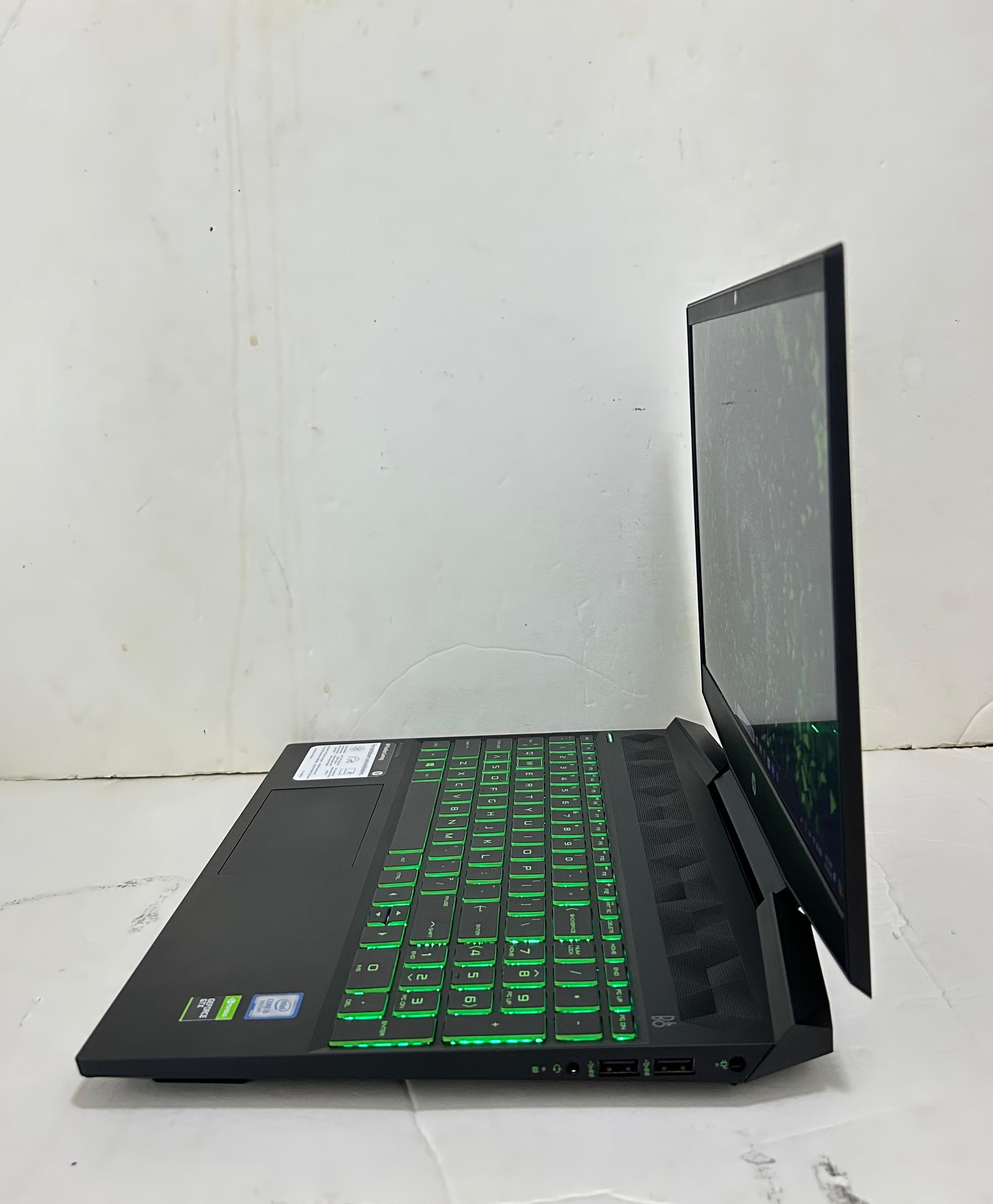 computadoras y laptops - HP Pavilion Gaming, 32GB RAM, i5 9300H, 512GB SSD  5