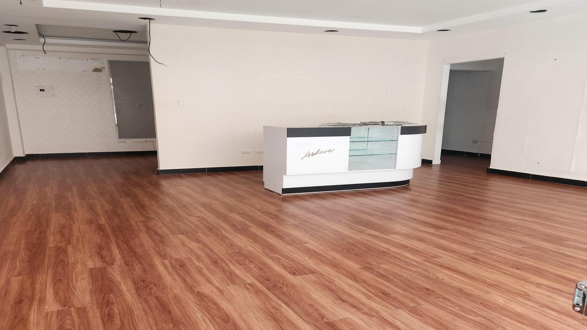 oficinas y locales comerciales - Coquetico Local en Naco 6