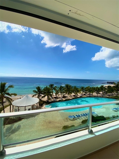 apartamentos - Venta de apartamento en Marbella Juan Dolio primera línea de playa vista al mar 0