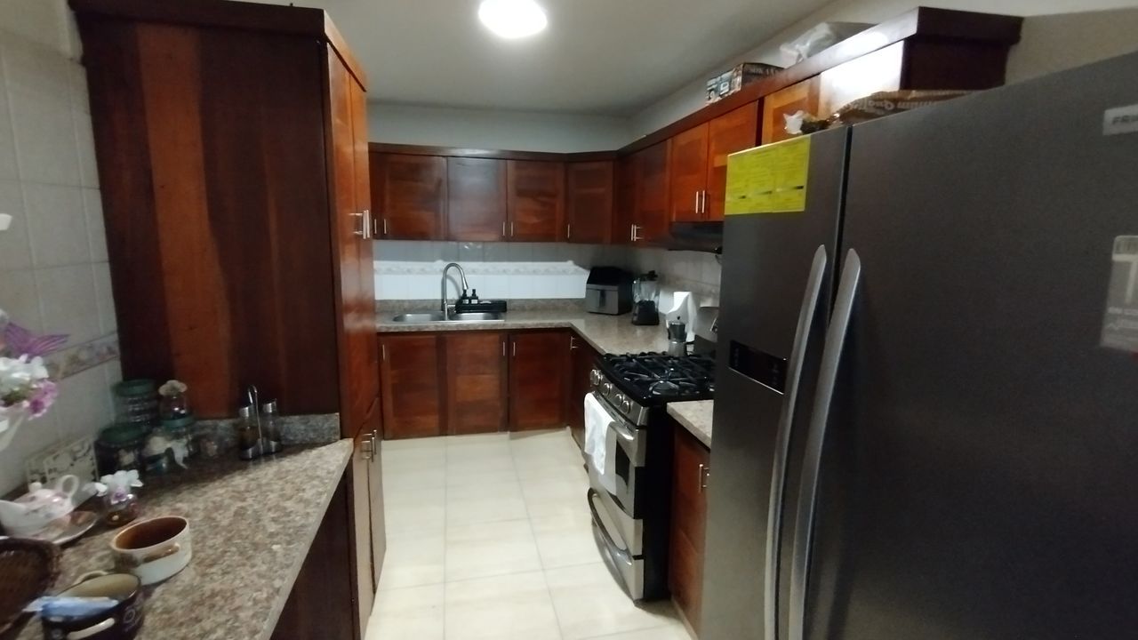 apartamentos - Venta de Apartamento en Los Prados 0