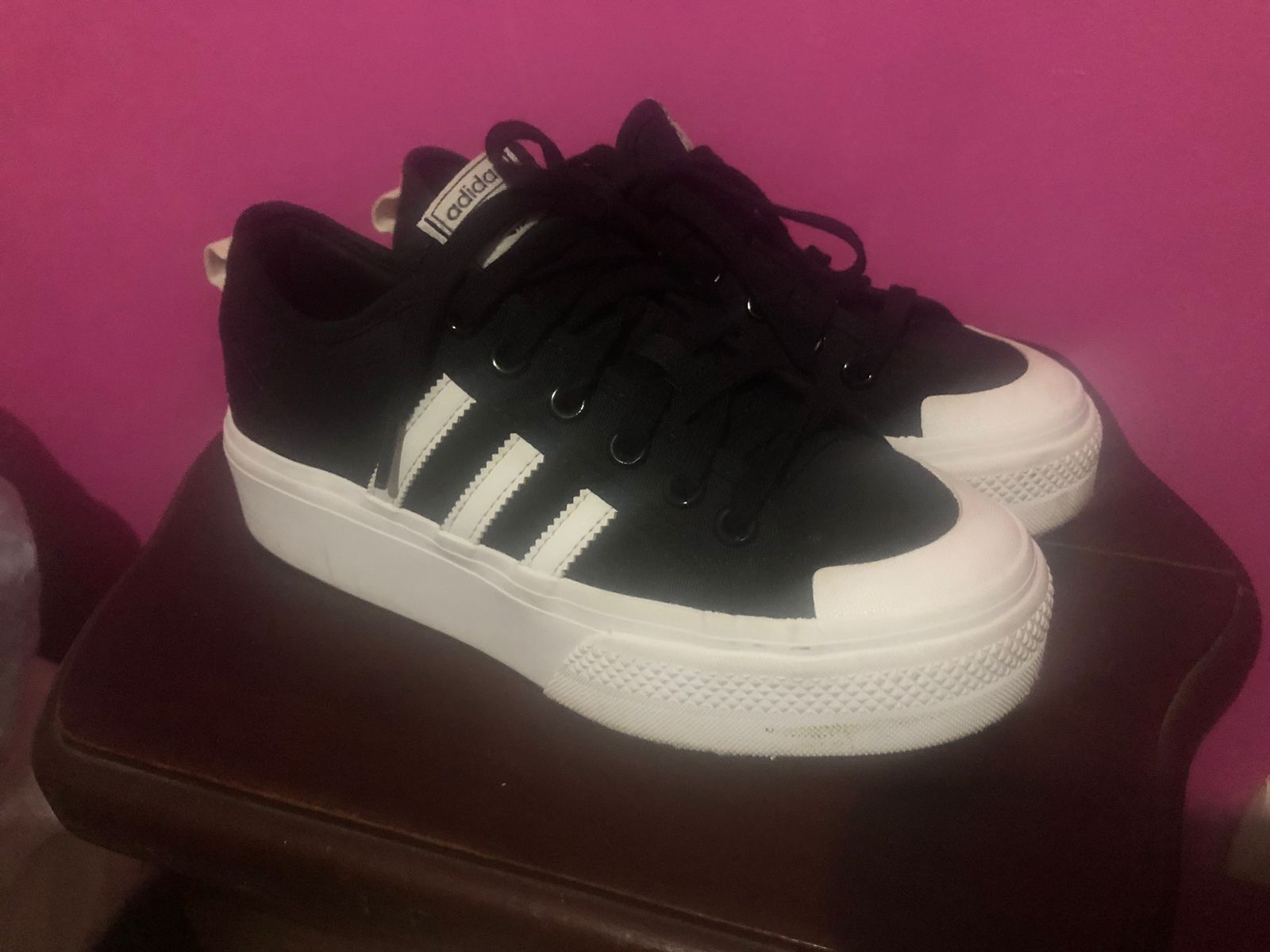 zapatos para mujer - Vendo tenis Adidas Nizza size 7 RD$2500 2