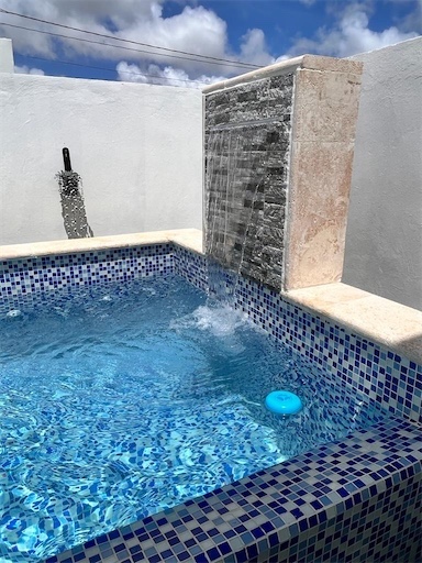 casas vacacionales y villas - Venta de Villa townhouse con piscina en Bavaro punta cana zona turística 3