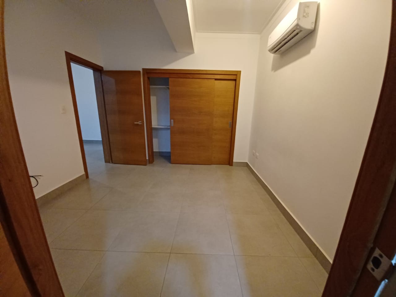 apartamentos - Se alquila apartamento en Naco 8