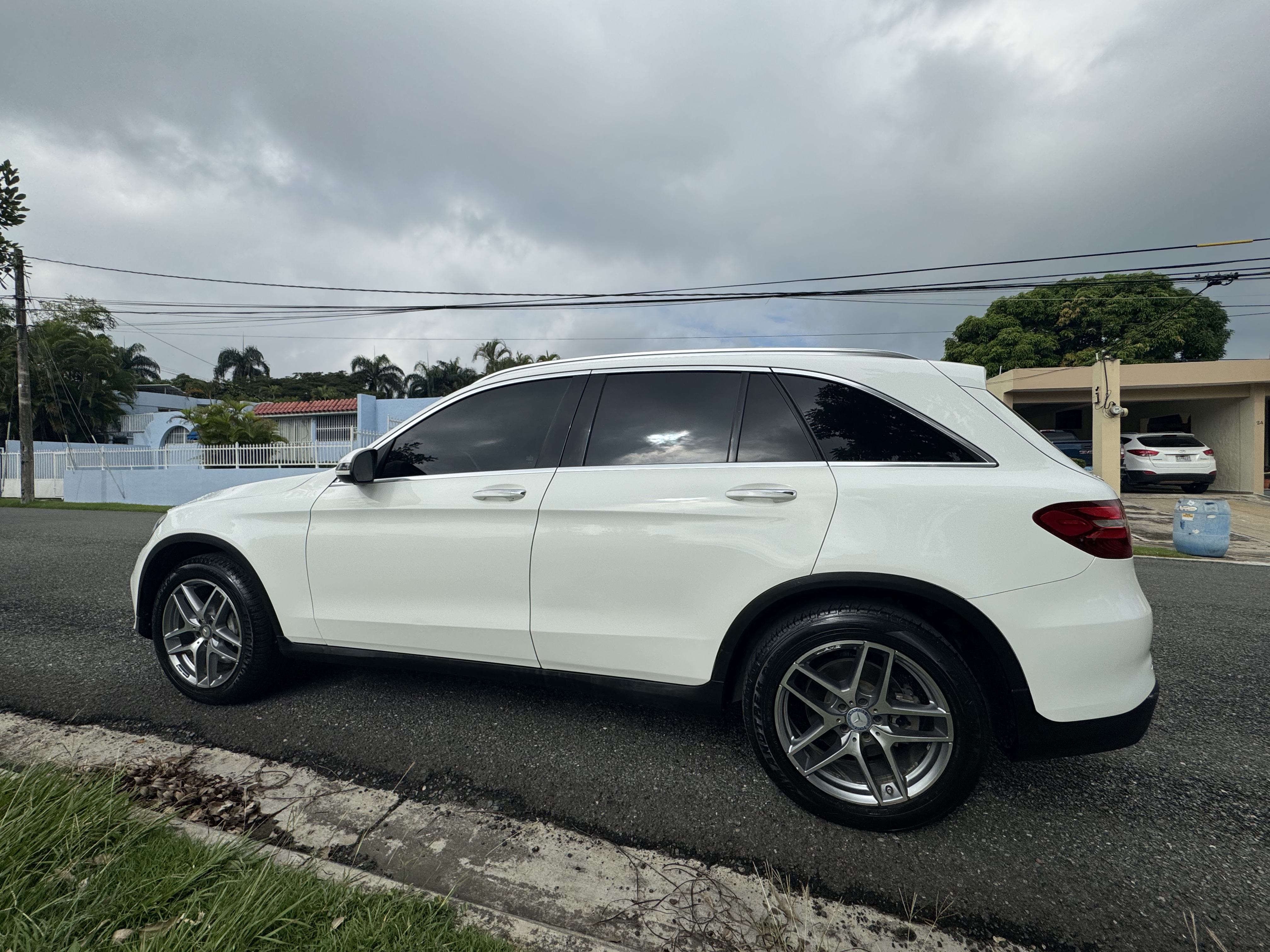 jeepetas y camionetas - Mercedes Benz GLC-300 2017 AMG, Unico Dueño en RD. 1