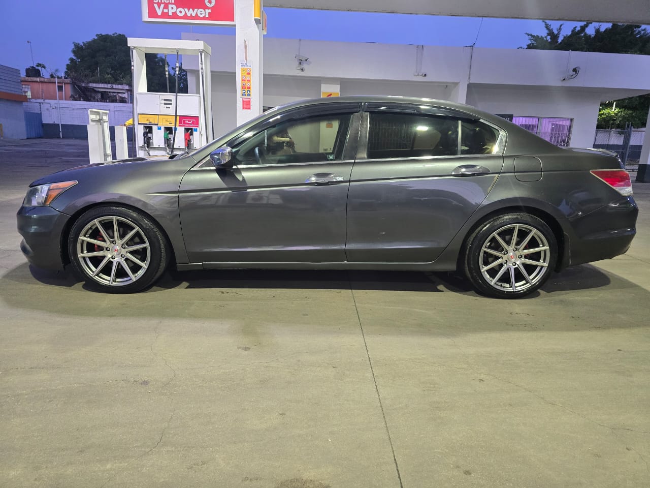 carros - HONDA ACCORD 2010 EL FULL CON SUNROOF Y LEATHER 5