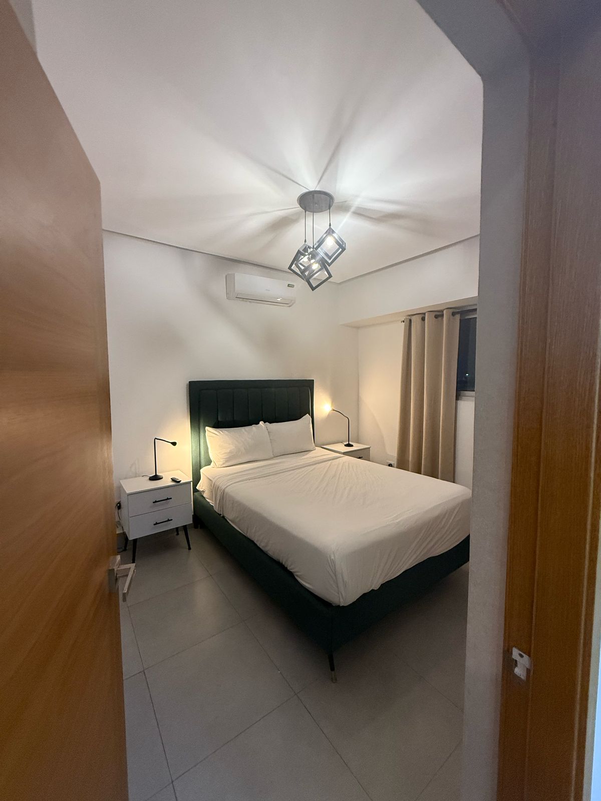 apartamentos - !EN VENTA! MODERNO APART. AMUEBLADO EN SERRALLES  2