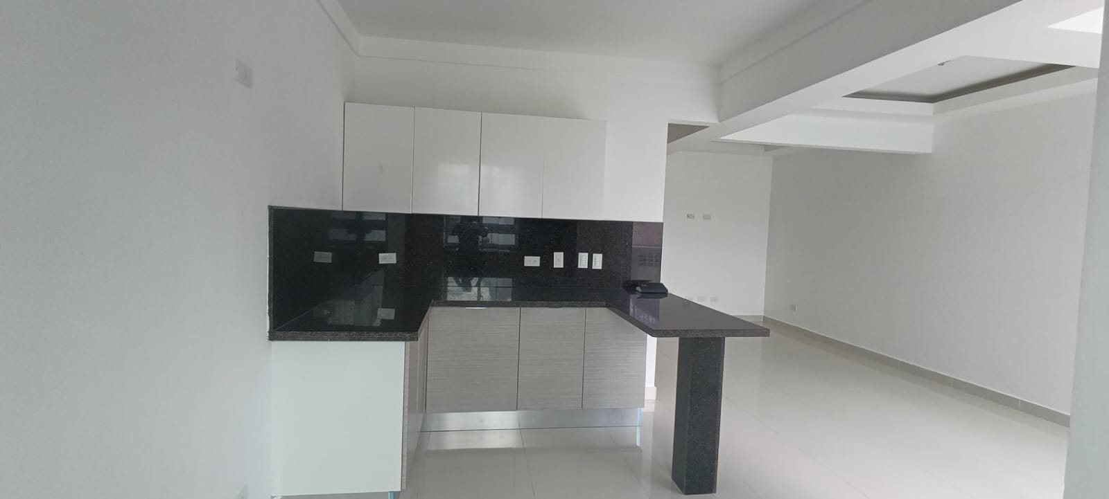 apartamentos - Renacimiento Apartamento en piso alto 2hab 3