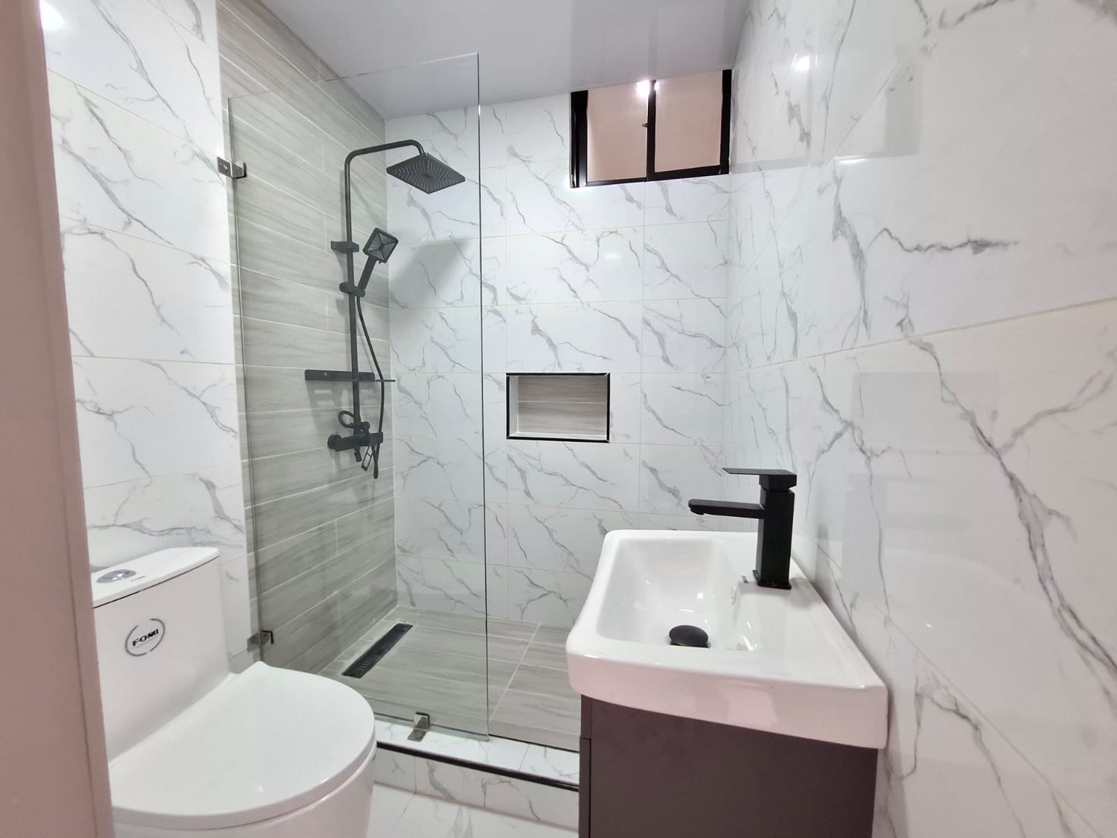 apartamentos - Vendo Apartamento de Una Habitación en la Avenida Independencia, Santo Domingo 4