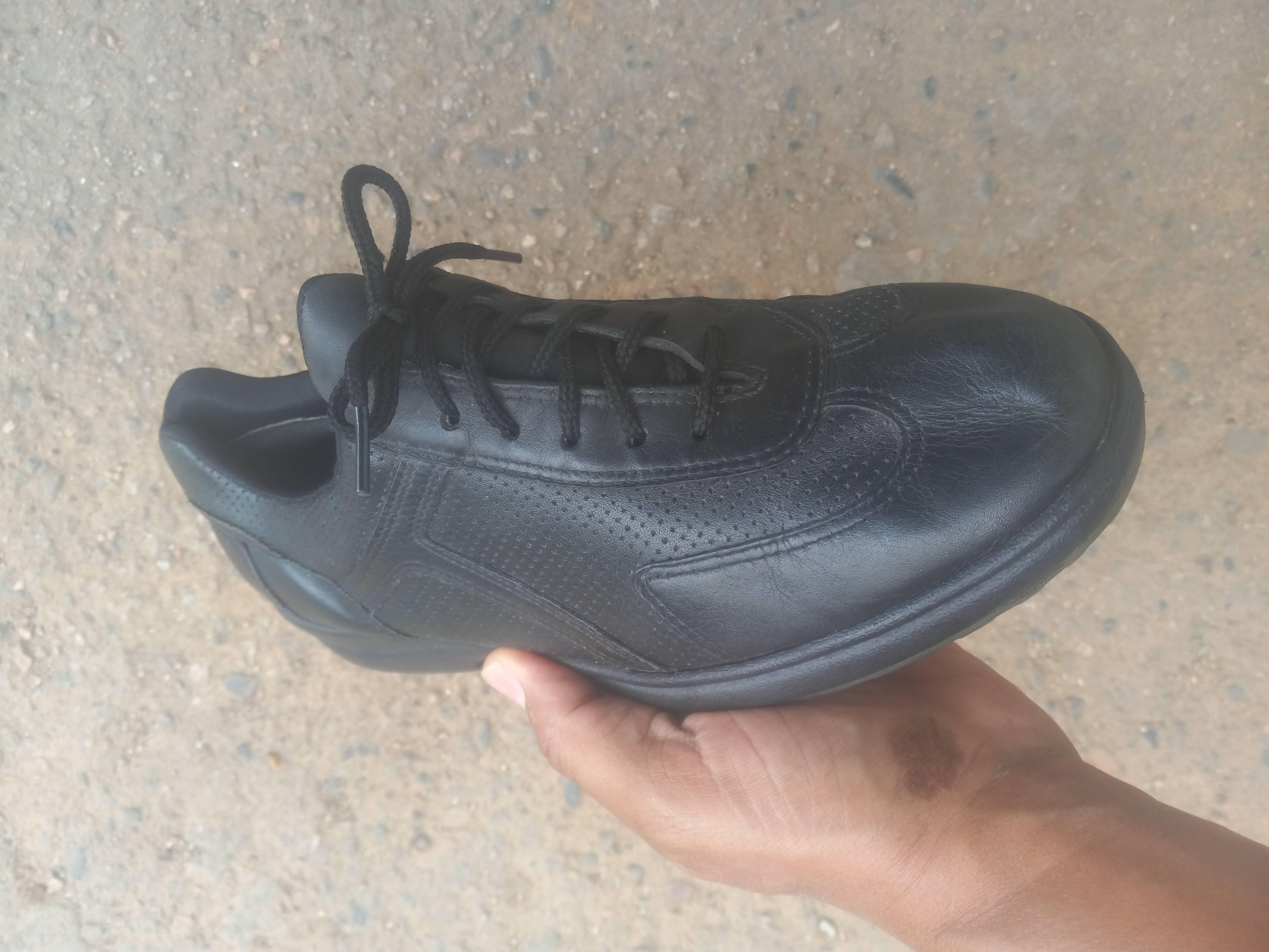 zapatos para hombre - Sneakers BASS , en piel , size 7.5 4