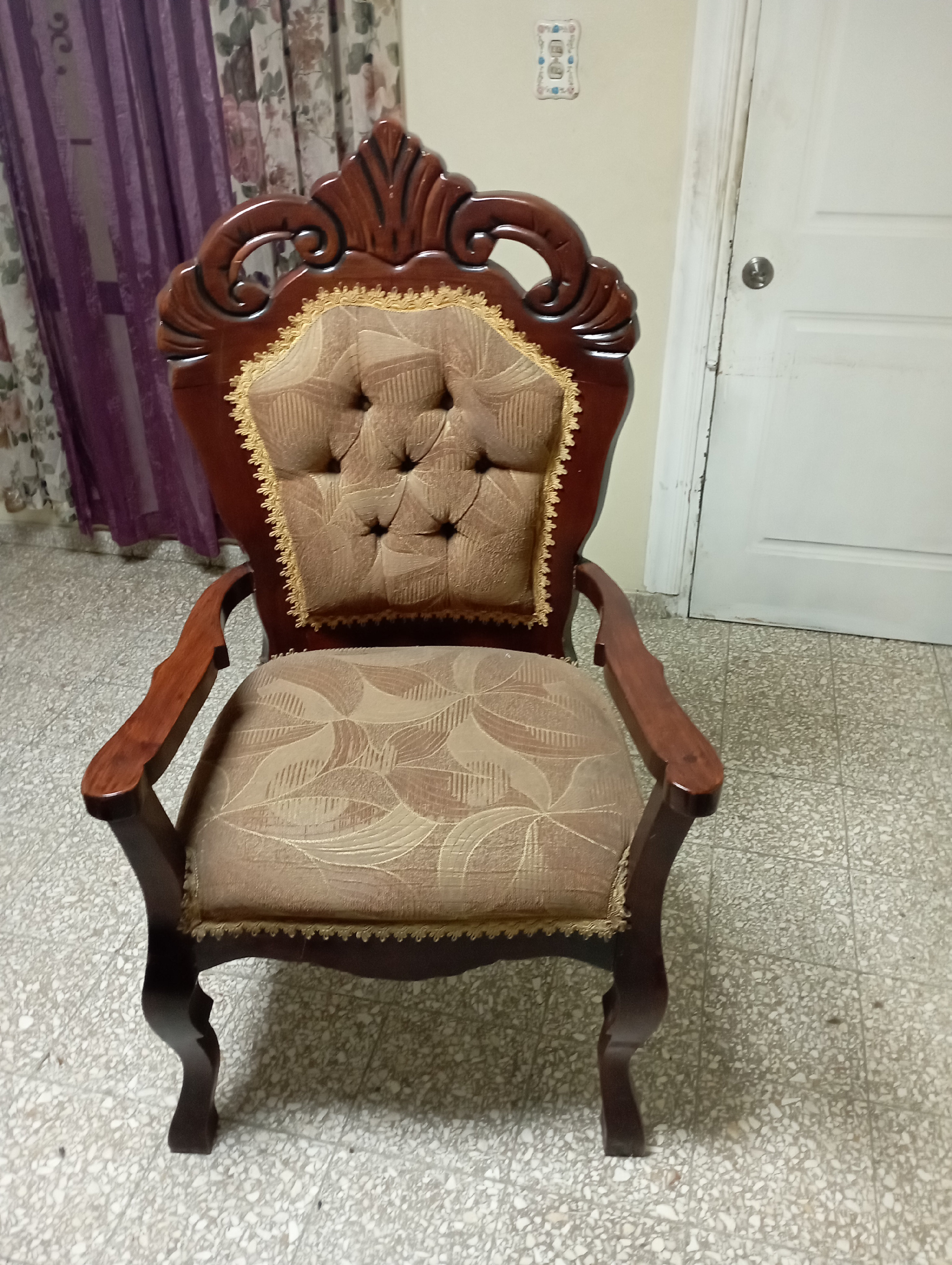 muebles y colchones - Juego de Muebles en Caoba de Oportunidad  1