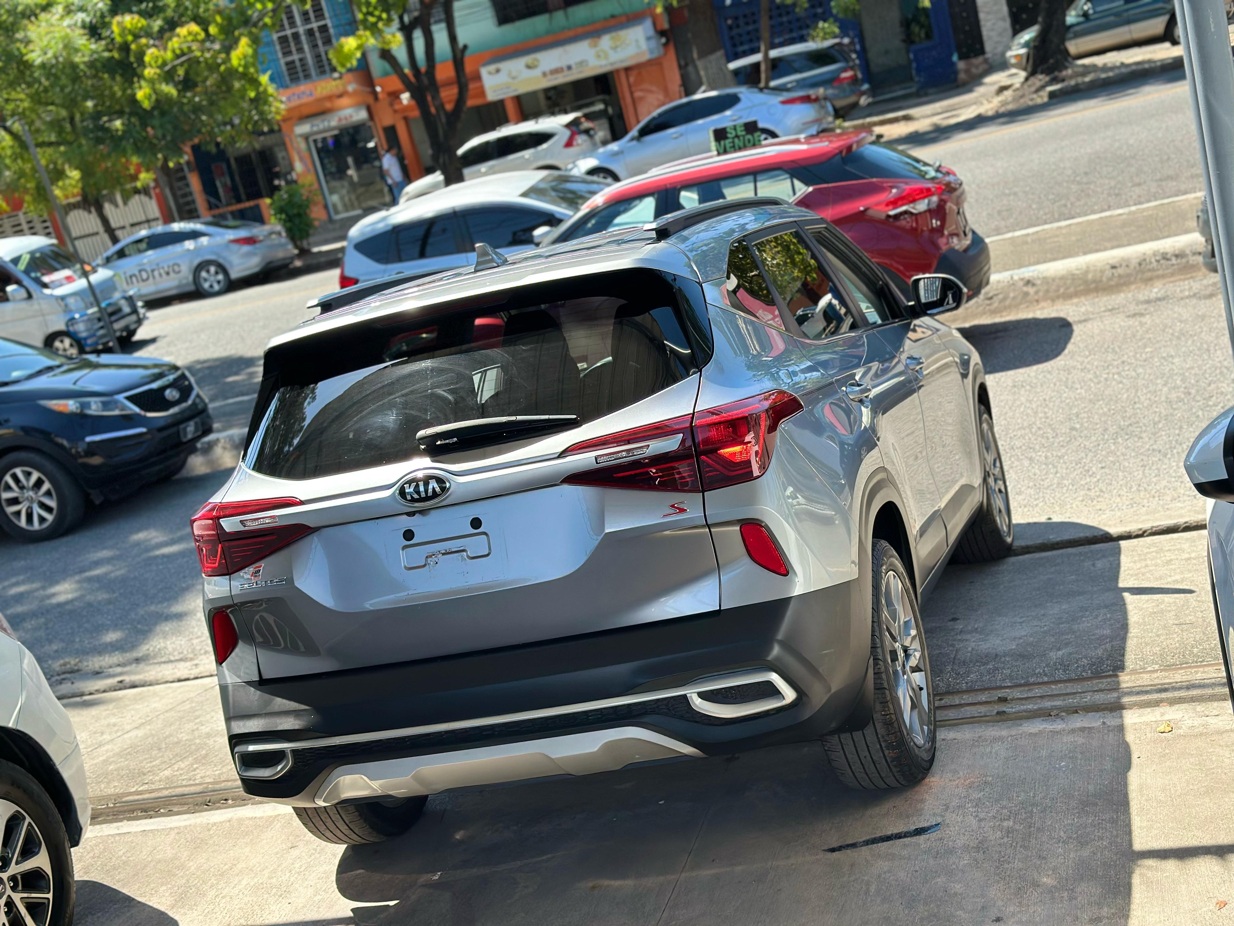 jeepetas y camionetas - 2021 KIA SELTOS S AMERICANA CLEAN CARFAX 1