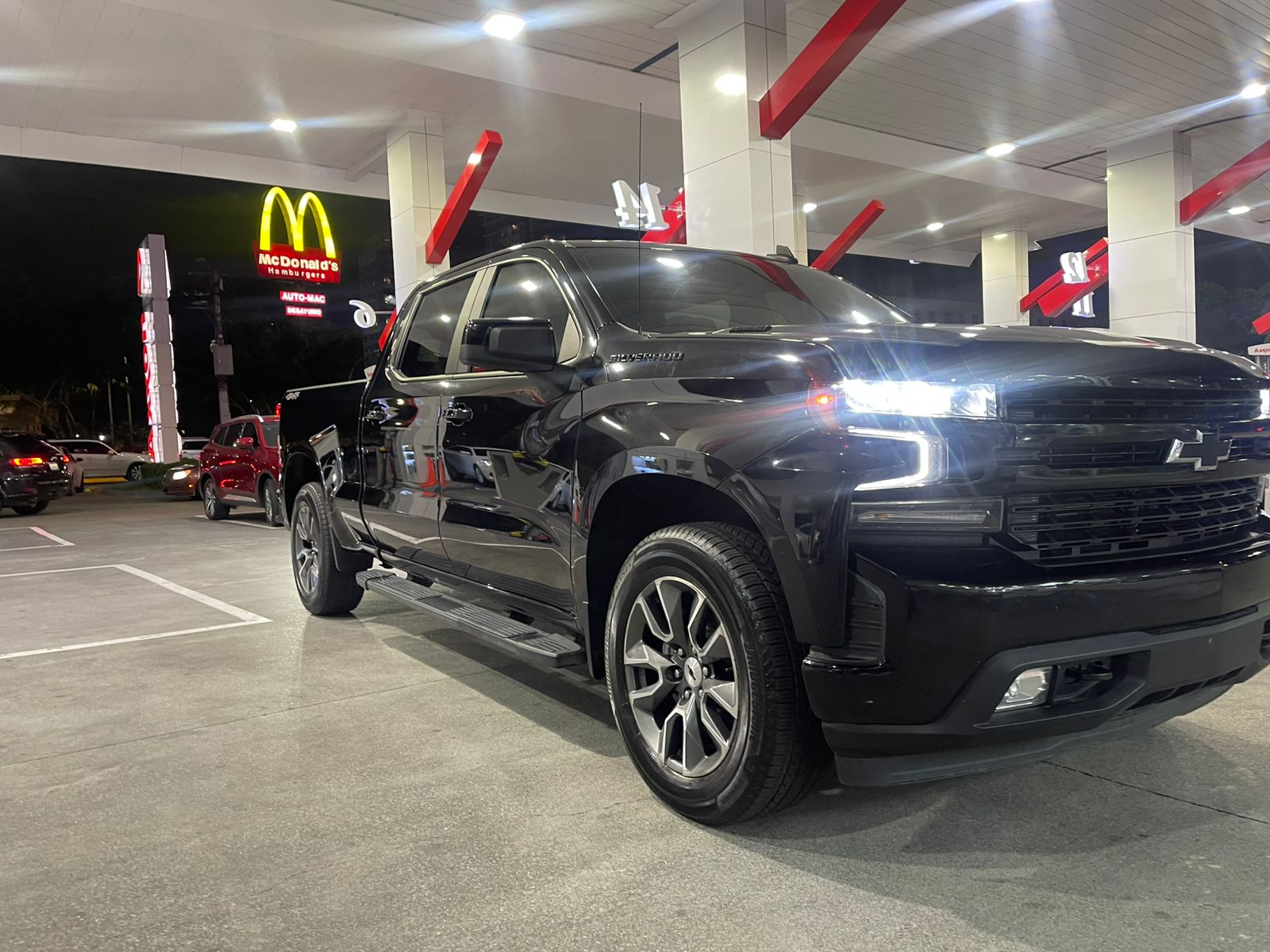 jeepetas y camionetas - chevolet silverado 2021 2