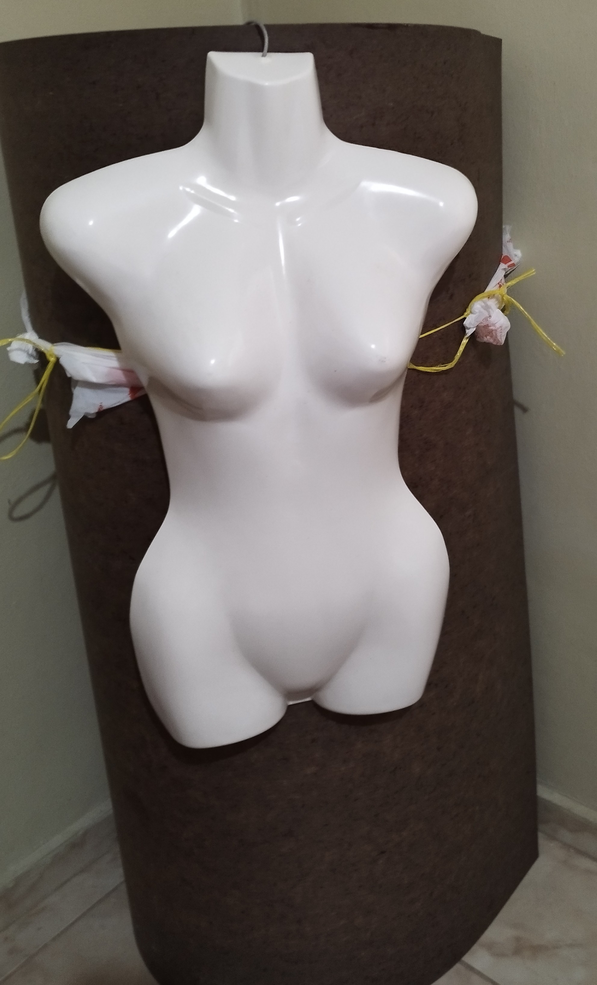 equipos profesionales - Vendo maniquí perchero y stand para ropa.