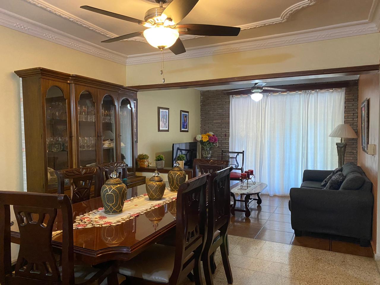 casas - ¡OPORTUNIDAD! Casa en alquiler en Puerta de Hierro 7