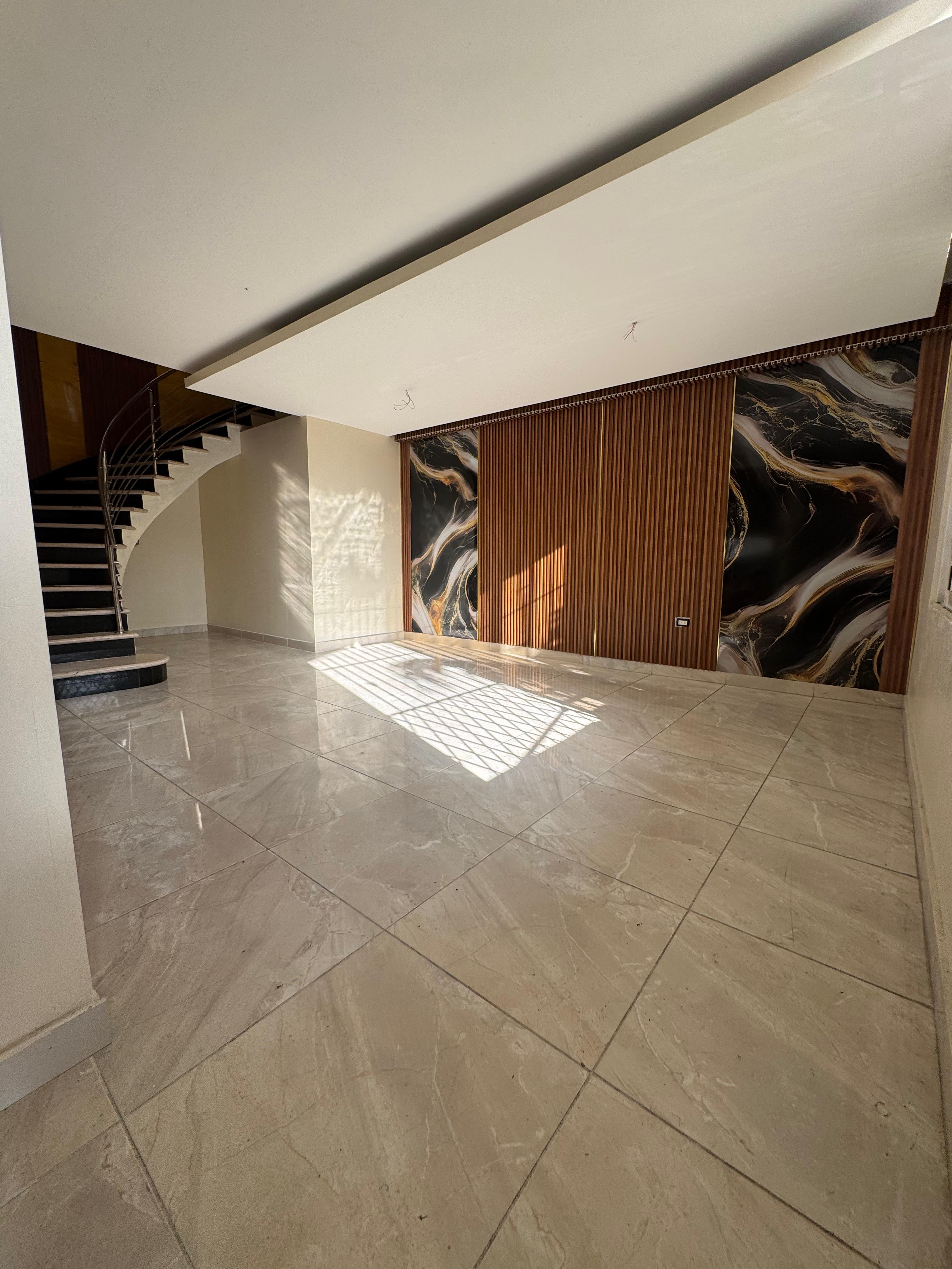 casas - Apartamento en alquiler. 2do y 3er nivel! 2