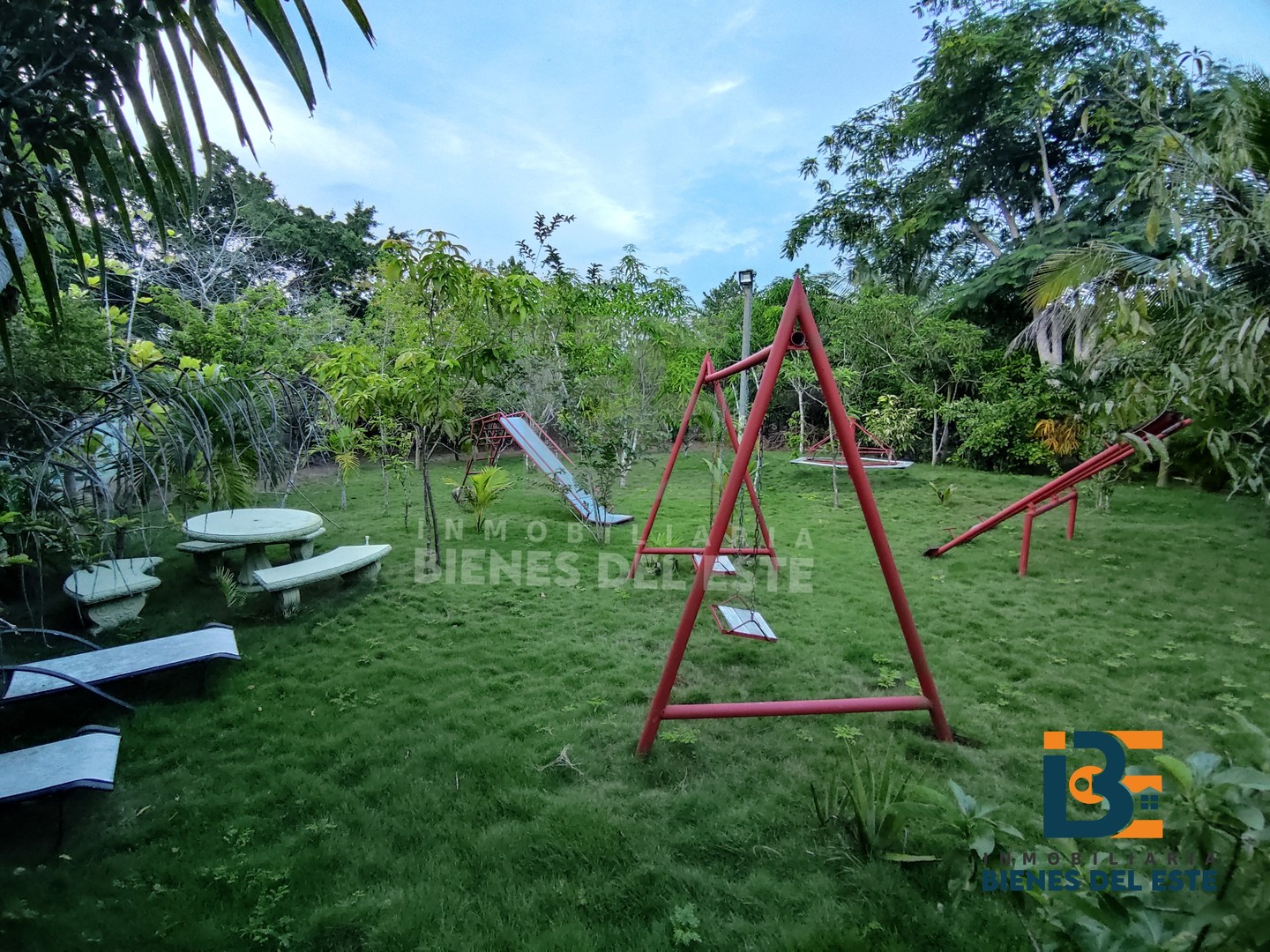 casas vacacionales y villas -  Amueblada y Equipada Finca , De Oportunidad con área de Juego y Piscina 8