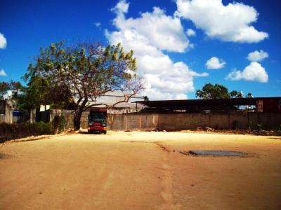otros inmuebles - Nave Industrial en LA VENTA SANTO DOMINGO OESTE 4