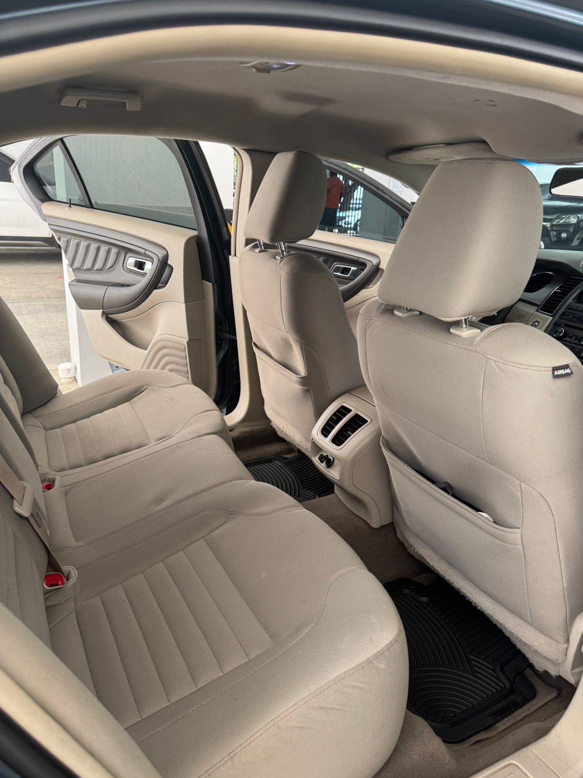 carros - Ford Taurus SE 2010 (Intersector) 3