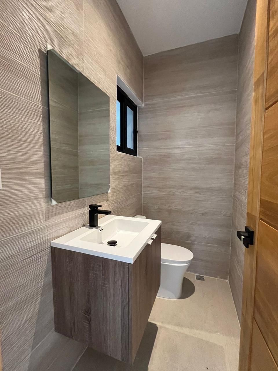 casas vacacionales y villas - venta de Villa amueblada con piscina en punta cana village República Dominicana  4