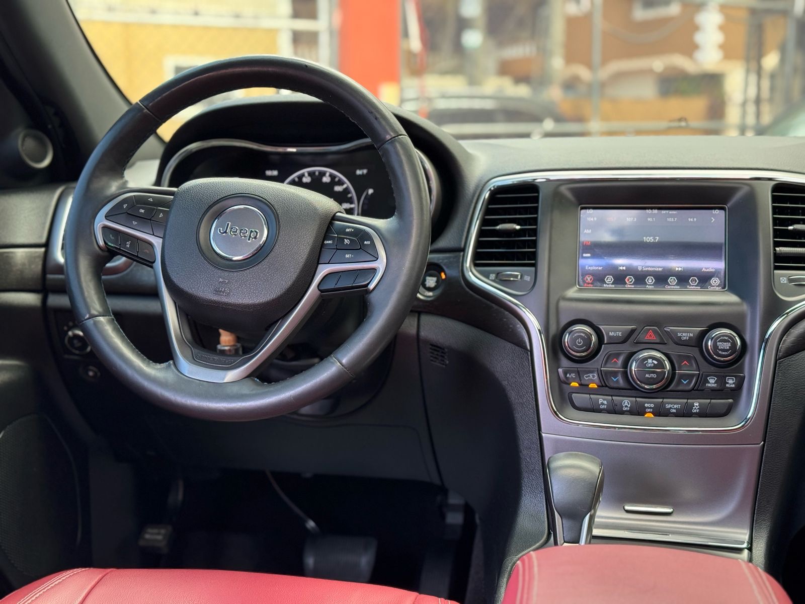 jeepetas y camionetas - Jeep Grand Cherokee Laredo 2018 8