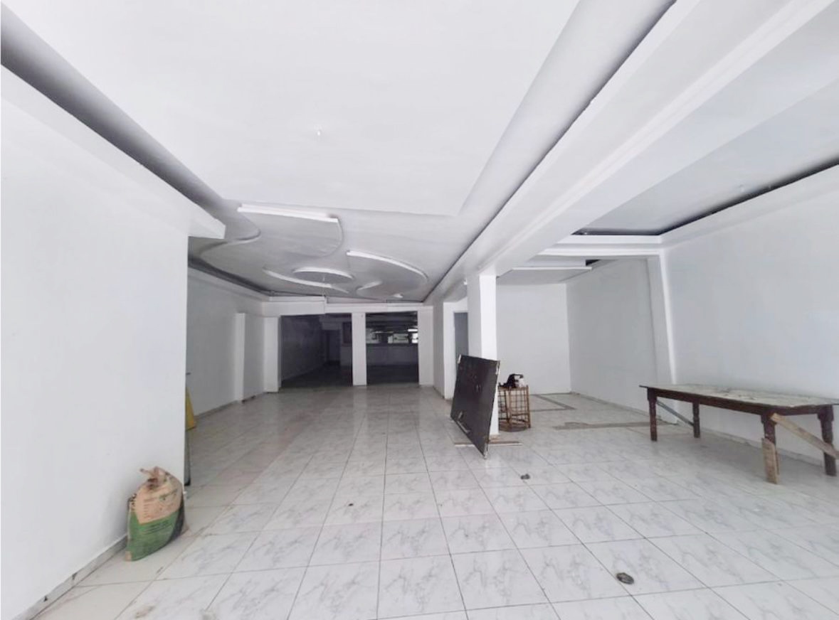 oficinas y locales comerciales - Local primer nivel  4