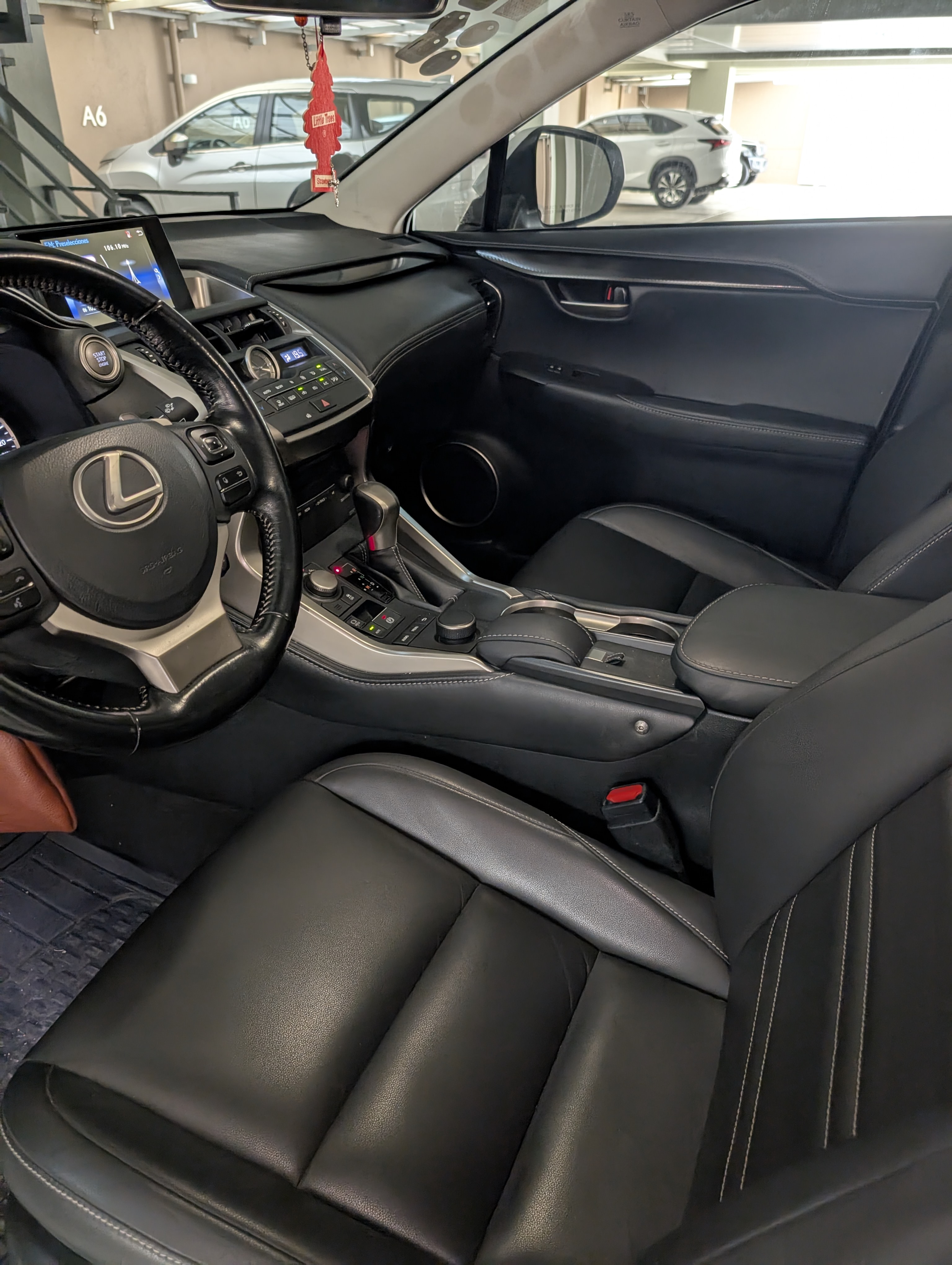 jeepetas y camionetas - Lexus NX200T de la casa único dueño con 36,000km 5