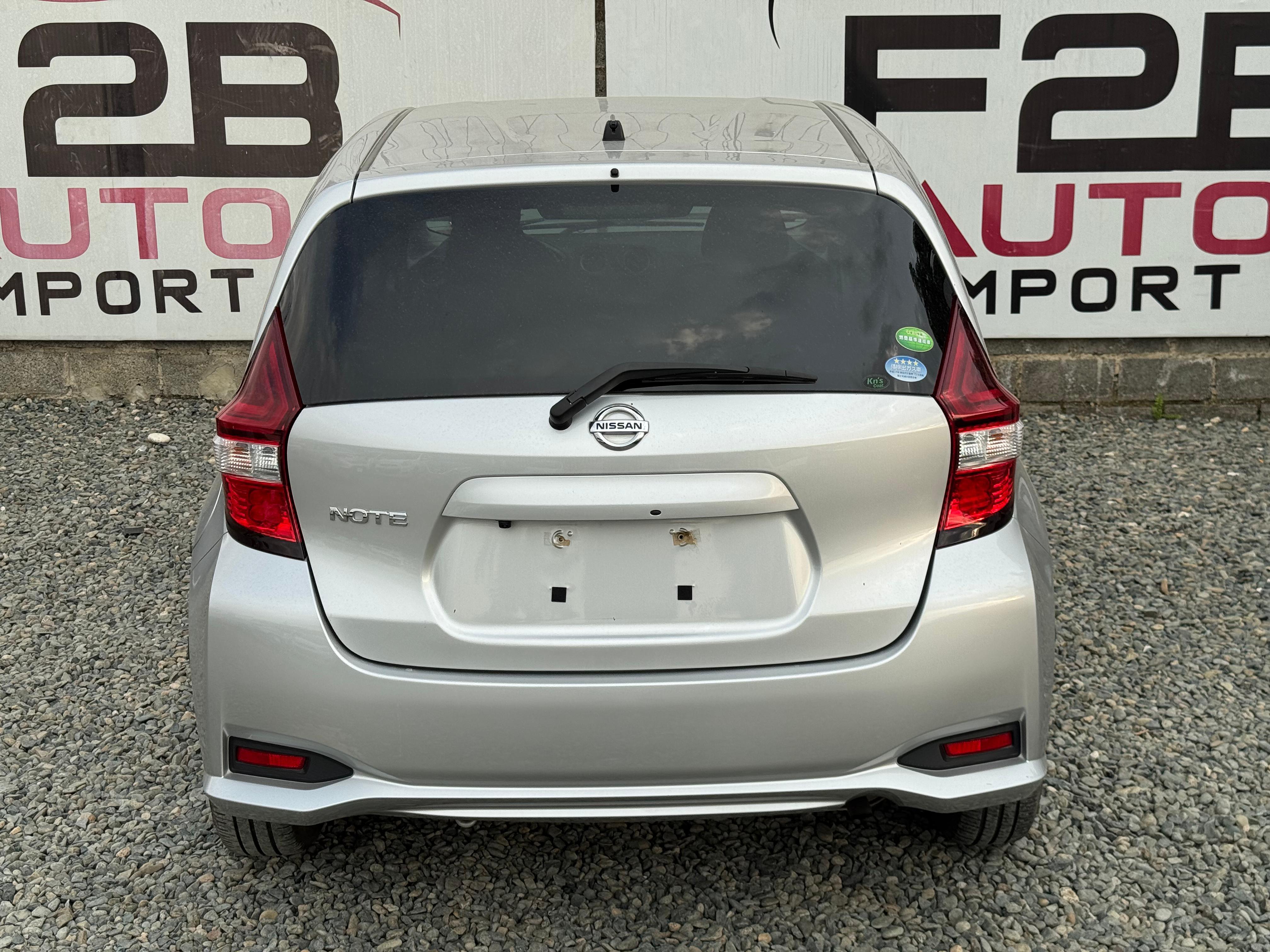 carros - OFERTA NISSAN NOTE- 50 MIL DE INICIAL 3