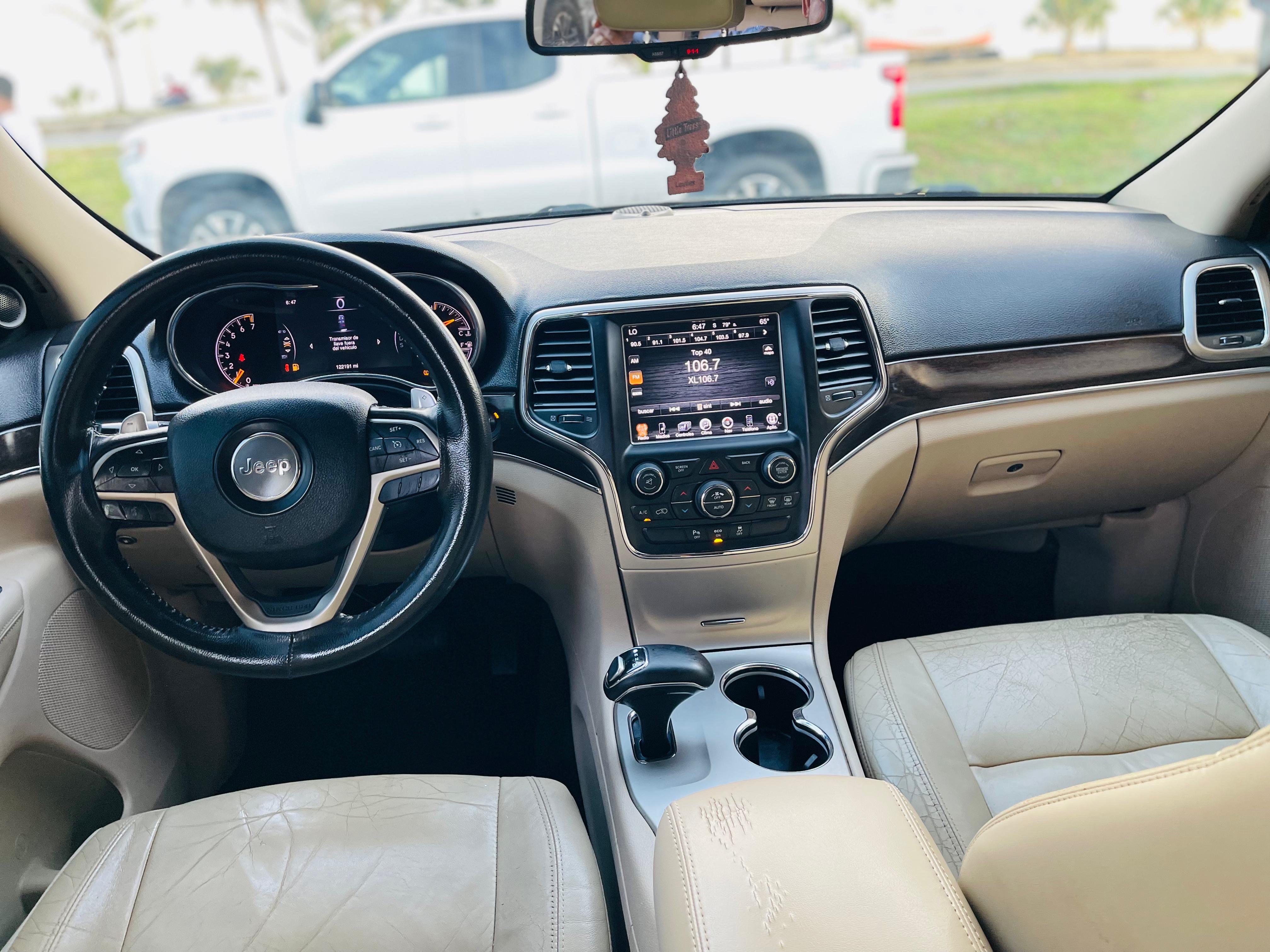 jeepetas y camionetas - JEEP GRAND CHEROKEE LIMITED 2014 ❗️EN OFERTA❗️
 4