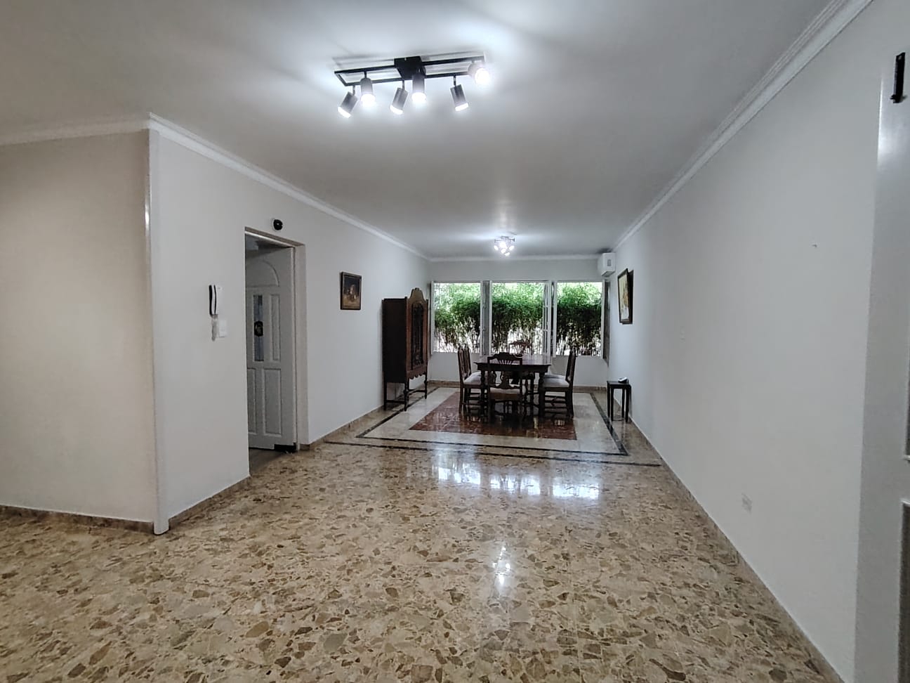 apartamentos - Apartamento en Venta Vacio en Naco 0