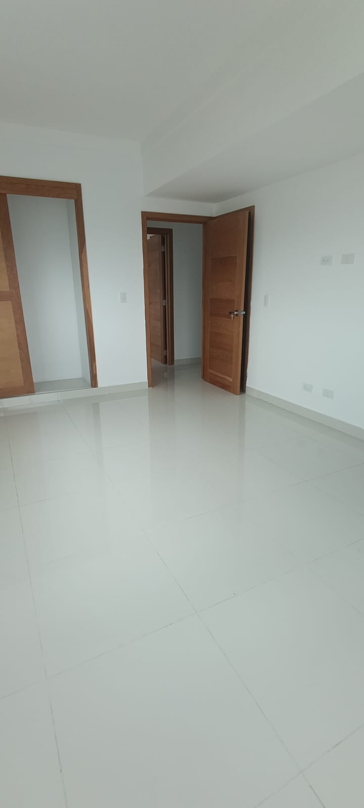 apartamentos - Renacimiento Apartamento en piso alto 2hab 4